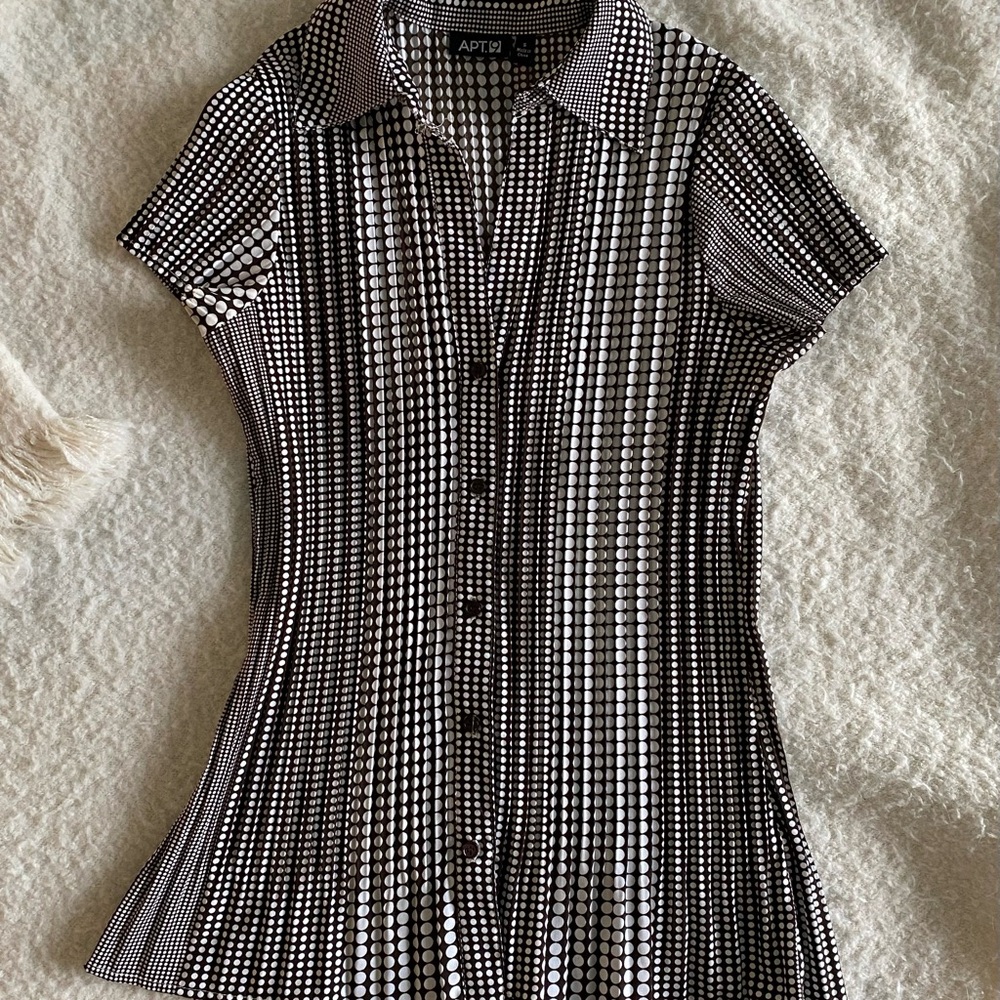 Retro brown and White Women's Top